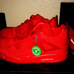 Flight kit Jordan 4 barely been wore
